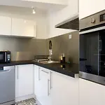 아파트 Les De Laure - L'or Vert, Avec Vue Sur Le Chateau, Parking Prive, Climatisation, A 160 M De La Cite Medievale *