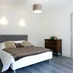 Les De Laure - L'or Vert, Avec Vue Sur Le Chateau, Parking Prive, Climatisation, A 160 M De La Cite Medievale Appartement Carcassonne