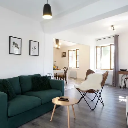 Apartment Les De Laure - L'or Vert, Avec Vue Sur Le Chateau, Parking Prive, Climatisation, Netflix, A 160 M De La Cite Medievale Carcassonne